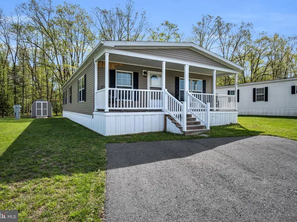 34 Meadowview Dr, New Bloomfield, PA 17068