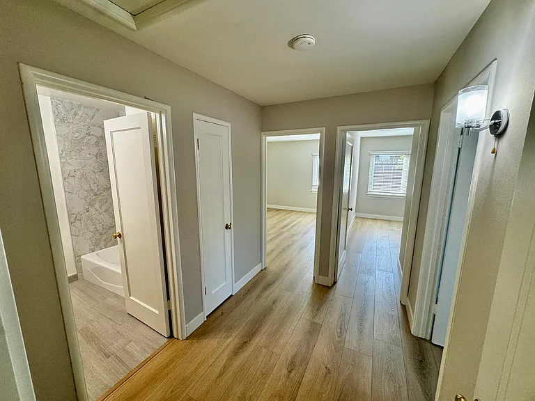 4056 Park Blvd — Photo 18