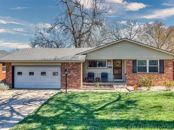 2807 S Hudson Ave, Tulsa, OK 74114