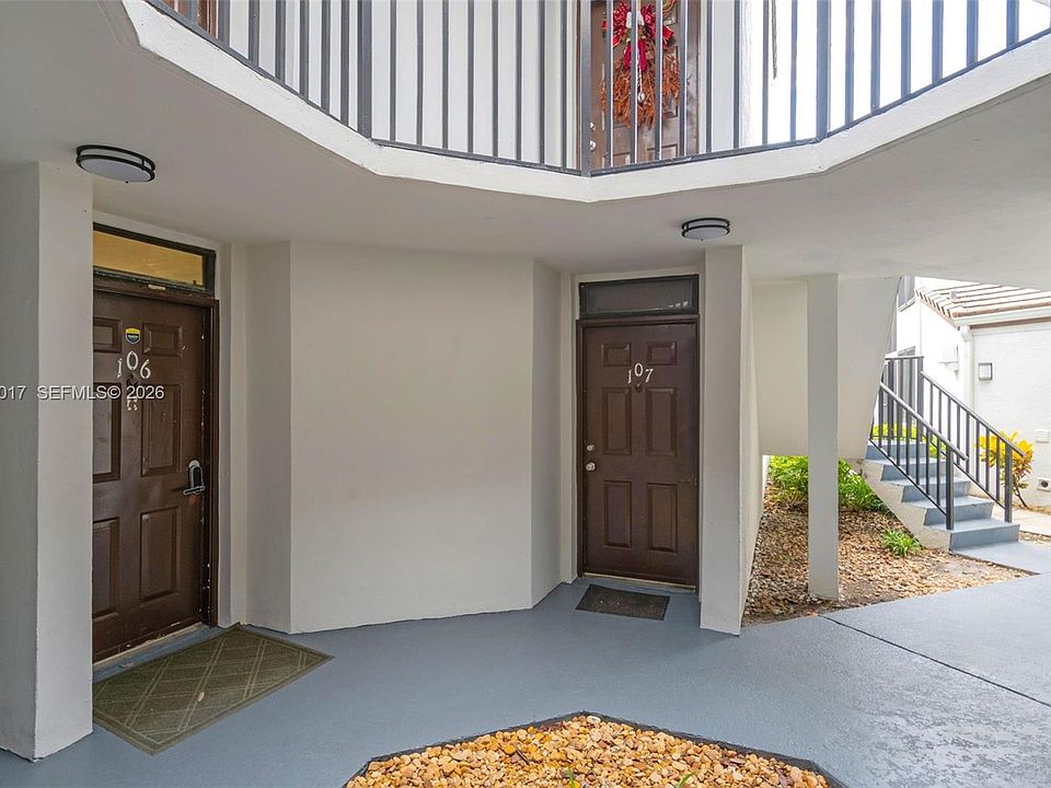 1st image of 213 Lake Pointe Dr APT 106
