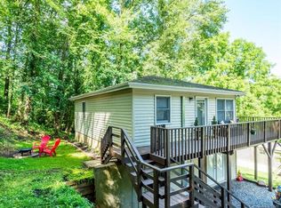 25 City View Dr, Waynesville, NC 28786