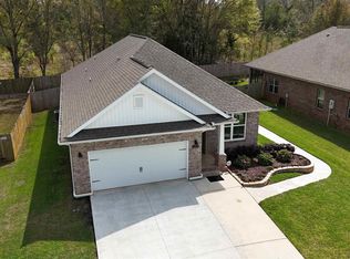 437 Pemberton Ln, Cantonment, FL 32533