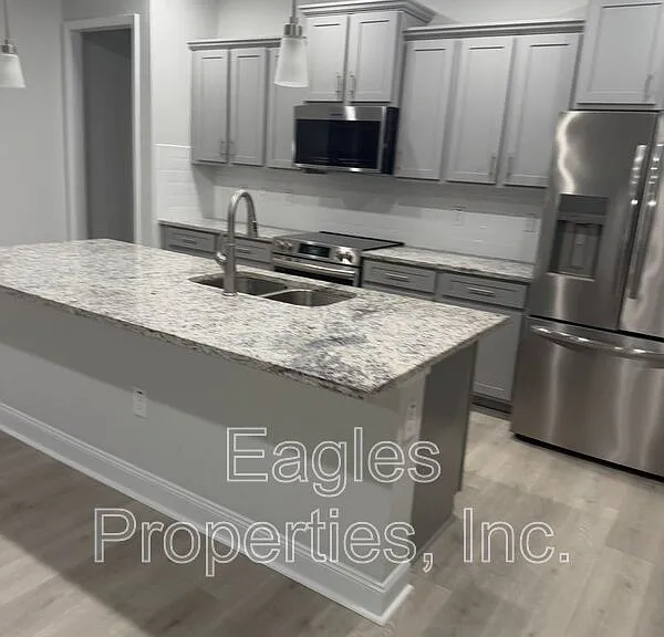 208 Bay Hill Dr — Photo 5