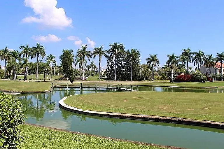 5900 Bahia Del Mar Cir #138 — Photo 3