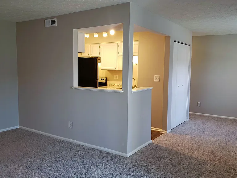 Harbour Club Apartments — Photo 22