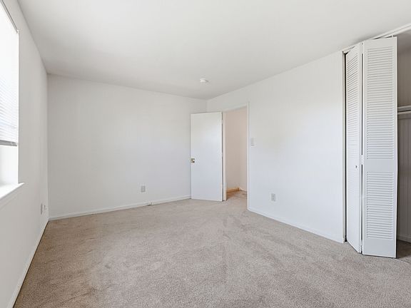 5th image of 4050 Tangle Dr #4036