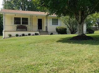 2109 Curving Rd, Knoxville, TN 37912