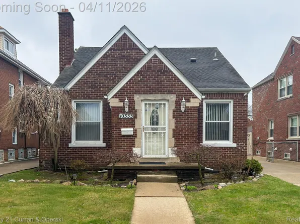 10333 S Morrow Cir, Dearborn, MI 48126