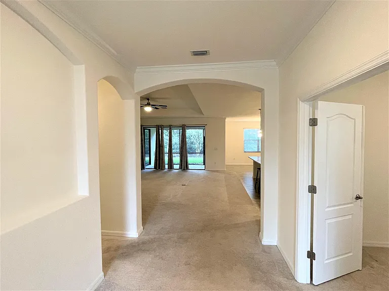 9353 Glenforest Dr — Photo 7