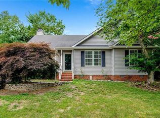 5803 Edgebrook Ct, Jamestown, NC 27282