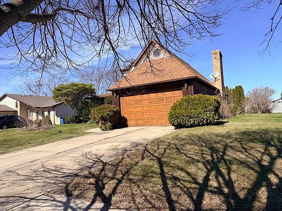 3rd image of 1604 W 99th Pl
