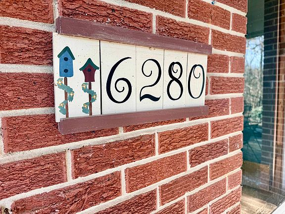 4th image of 6280 Hawk Pride Mountain Rd