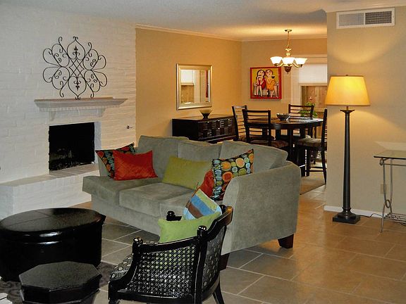 4th image of 8715 Starcrest Dr