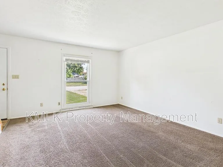 4280 Lorwood Dr — Photo 7