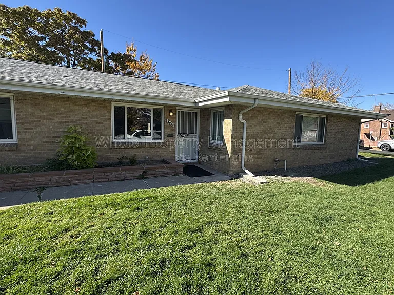 3455 N Jackson St — Photo 15