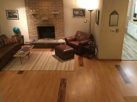 16x19 LR open to DR/sitting 