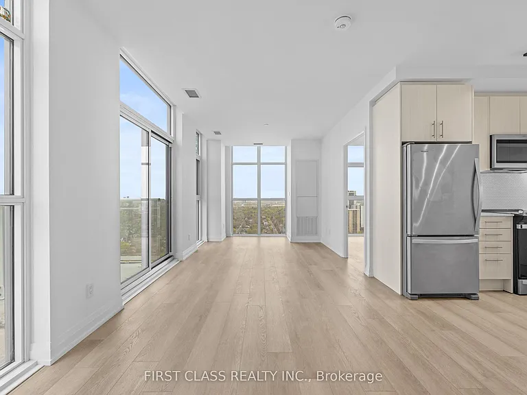 286 Main St #Penthouse 1 — Photo 11