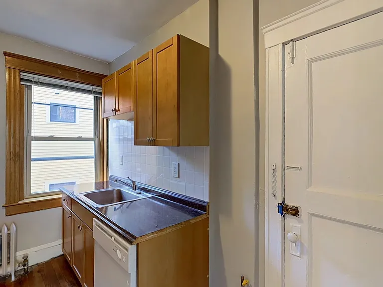 97 Hancock St #4 — Photo 6