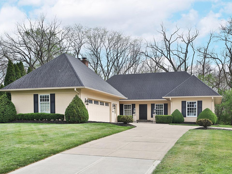 1st image of 309 Melbourne Pl