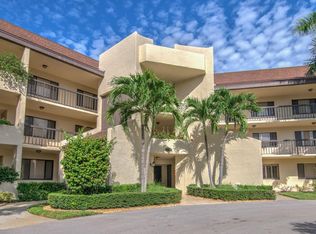 413 Augusta Blvd APT 105, Naples, FL 34113