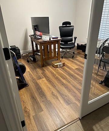 4th image of 9699 W Pembridge Dr