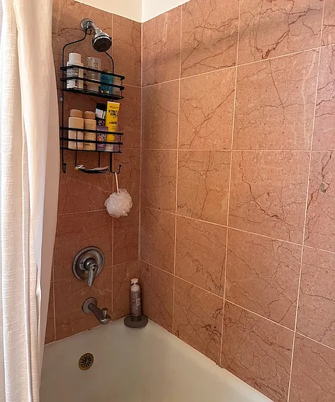 820 Jones St — Photo 17
