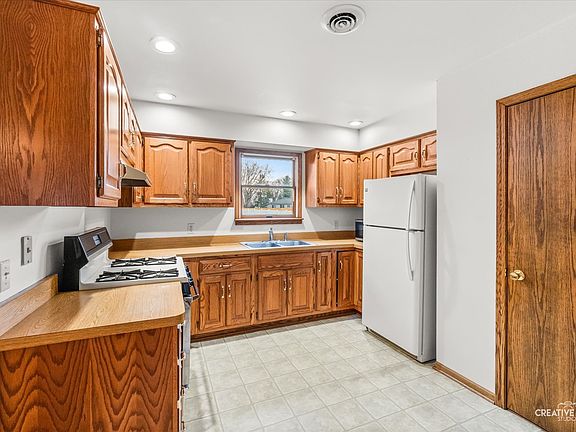 4th image of 1006 Nancy Rd