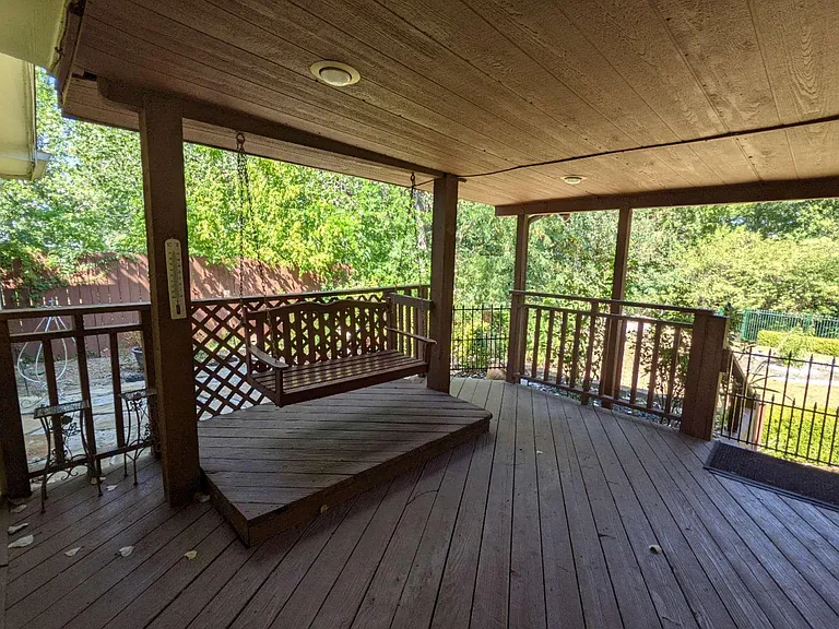 1321 Meadowbrook Dr — Photo 21