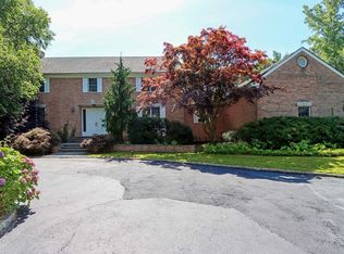 34 Tiffany Rd, Oyster Bay, NY 11771