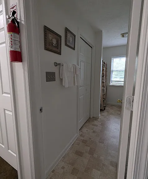 1165 Glade Dr — Photo 6