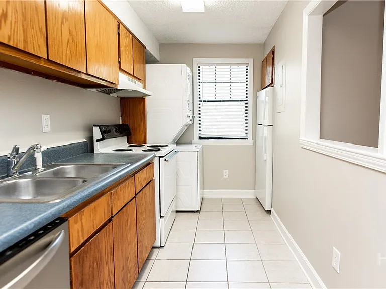 290 Appleby Dr #252 — Photo 5