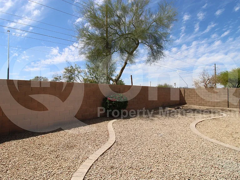 624 S 108th Pl — Photo 20