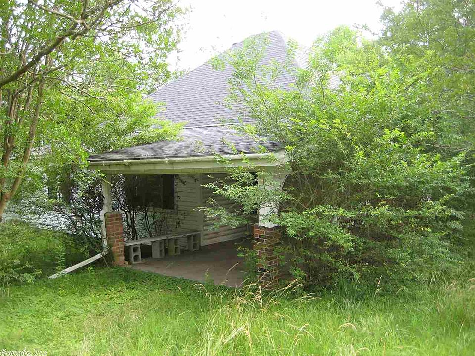 1st image of 88 Janssen Ave
