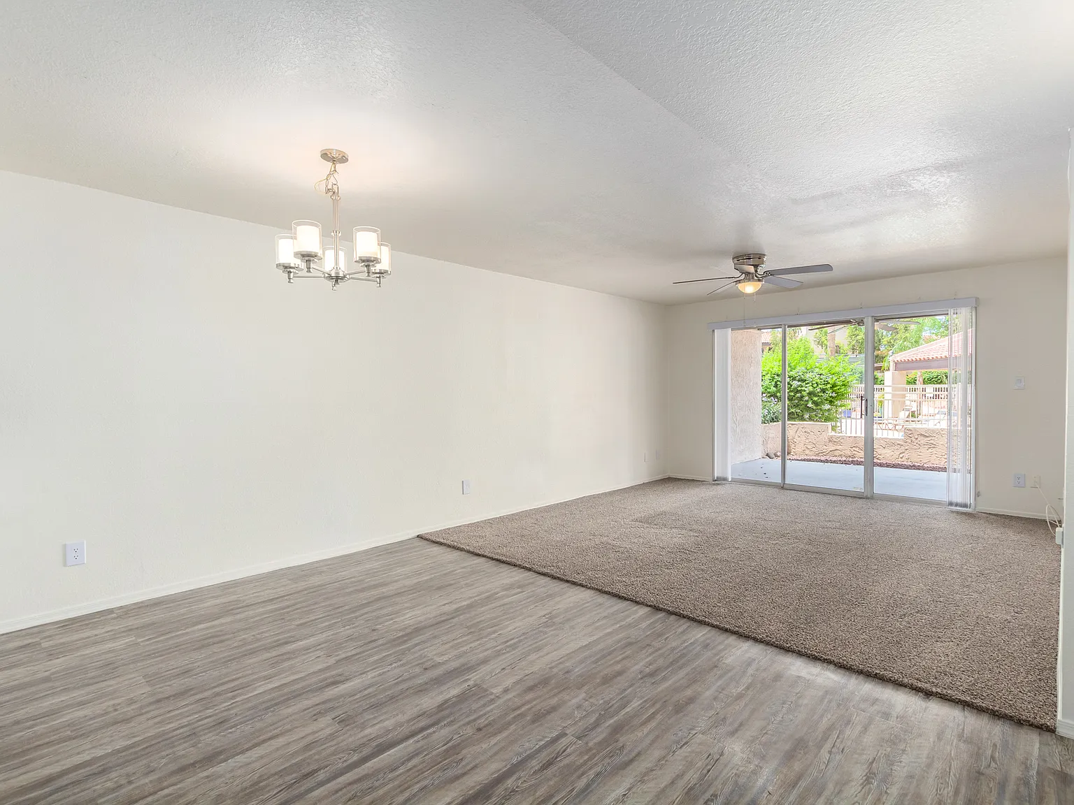 2 bed, 1024 sqft, $1,425 — Photo 4