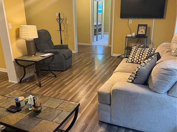 5th image of 364 Campbells Creek Dr