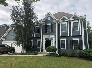 419 Bobolink Ave, Grafton, WI 53024