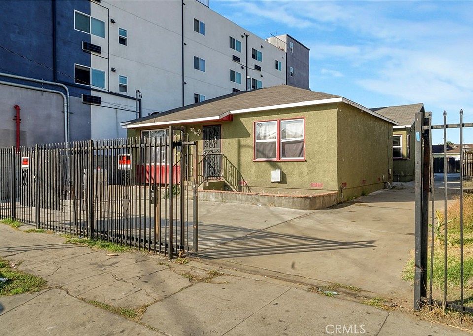 1st image of 10807 Compton Ave