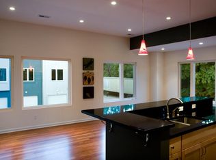 10335 Detroit Ave APT 27, Cleveland, OH 44102
