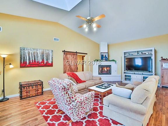 5th image of 28 Princeville Ln