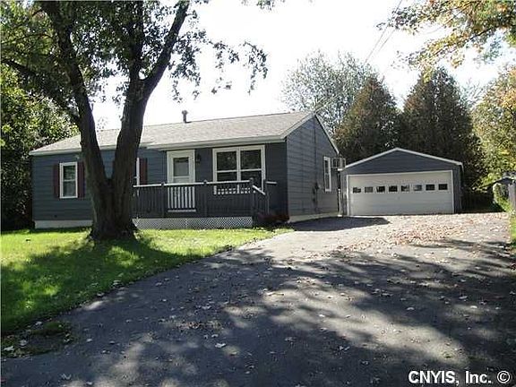 4th image of 215 Resseguie Dr
