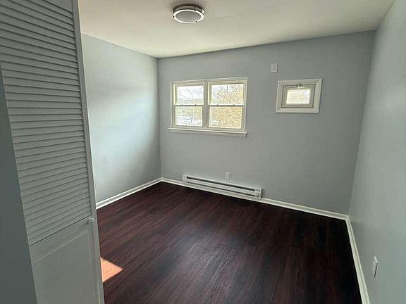 5th image of 38 Noble Rd