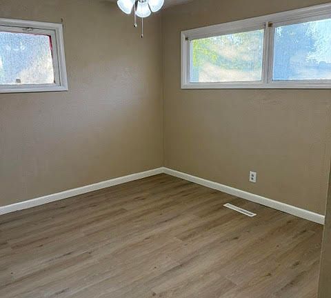 4th image of 119 Paysee St