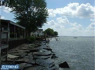 123 N River Dr, Pennsville, NJ 08070