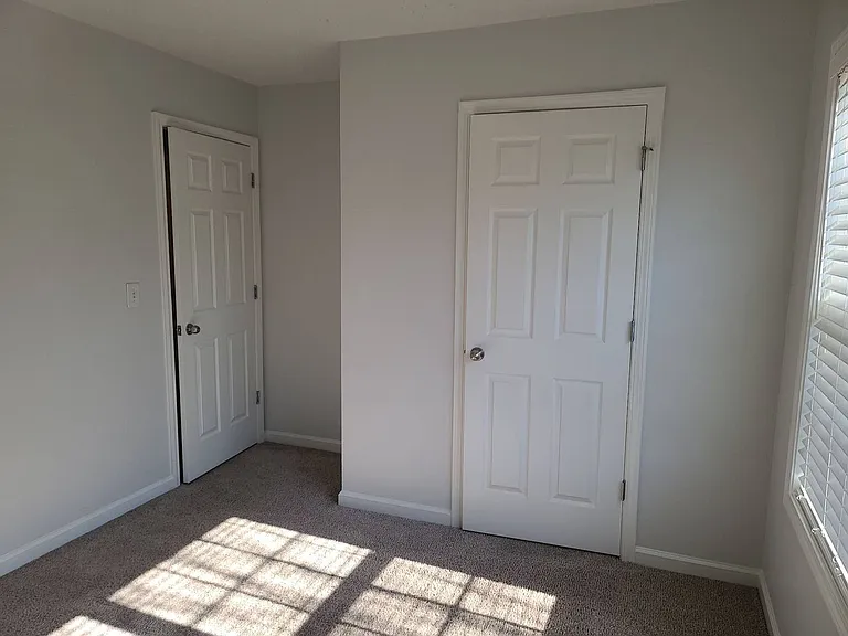 363 Greystone Pkwy — Photo 8