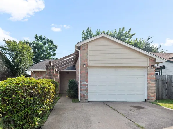 7121 Haven Creek Dr, Cypress, TX 77433