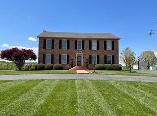 1983 Horseshoe Rd, Appomattox, VA 24522