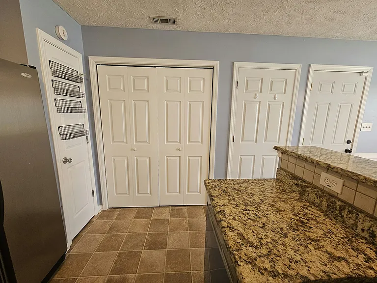 389 Ivywood Ln — Photo 25