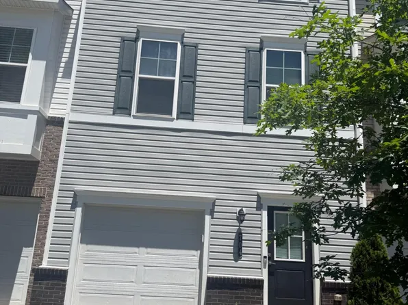 704 Barnwell Dr, Stafford, VA 22554