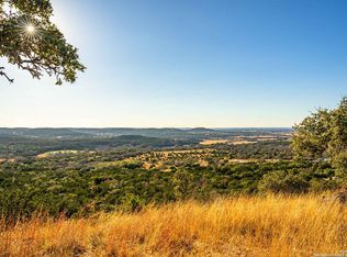 212 Sky Line Dr, Comfort, TX 78013