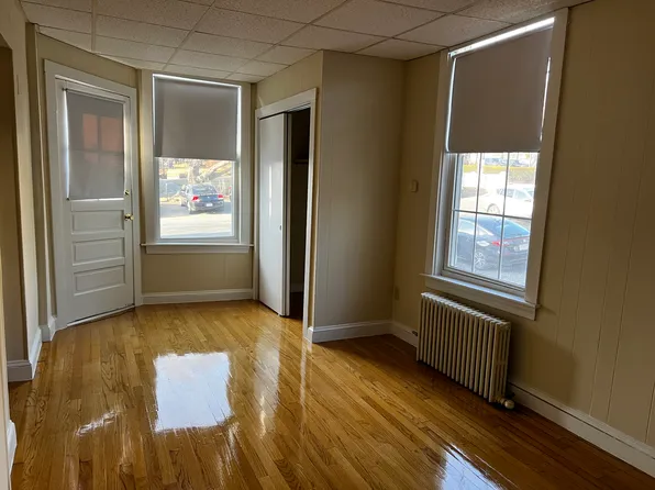 295 Nahant Rd, Nahant, MA